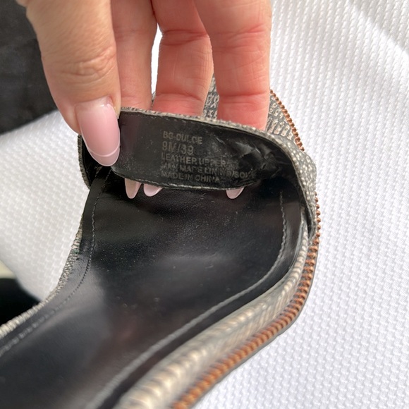 BCBG sandals size 9 - Picture 8 of 9